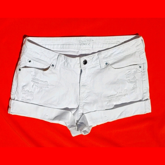 Jennifer Lopez | Shorts | Distressed 